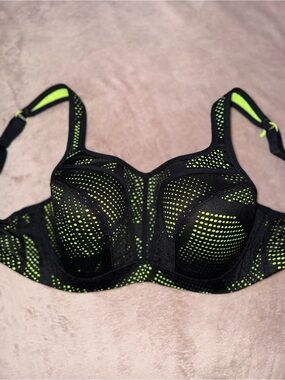 Panache sports bra size 36DD